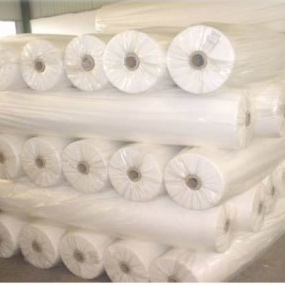 Antistatic nonwoven